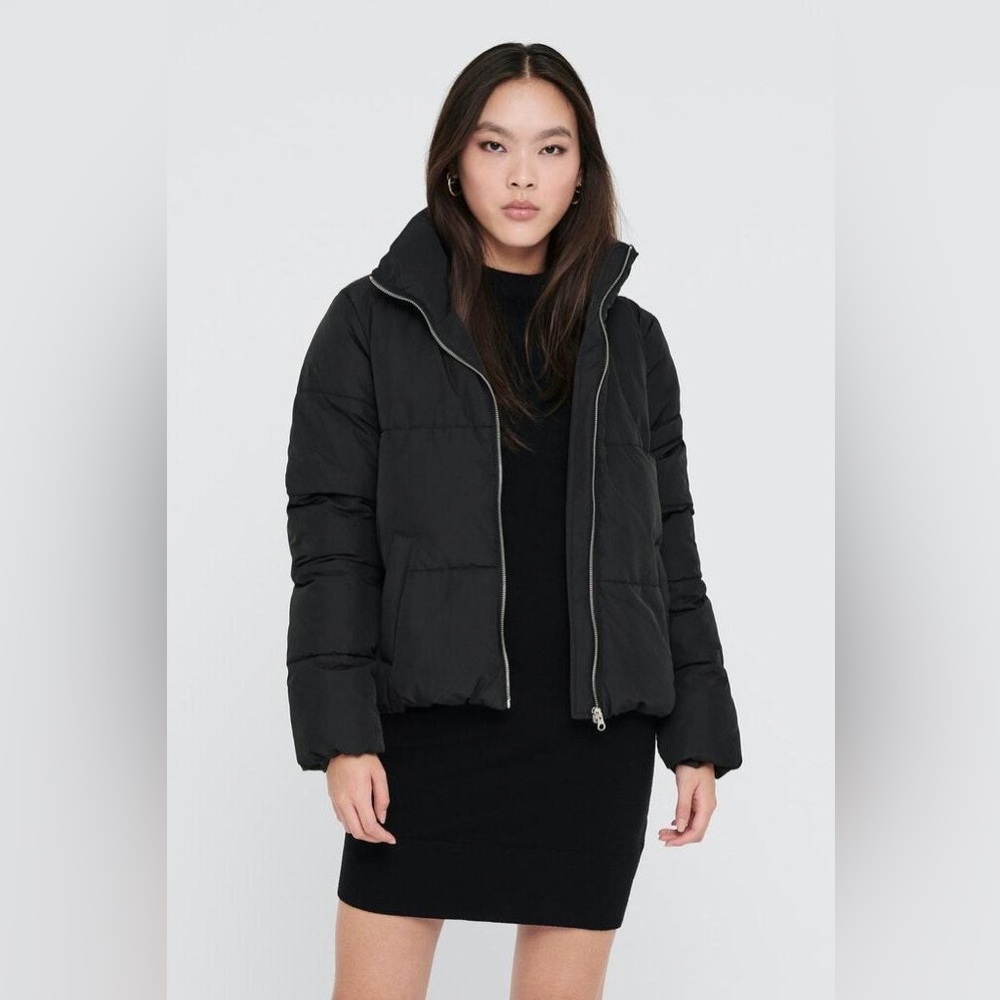 JDY Jacqueline De Yong Jyderica Short Padded Puffer Jacket